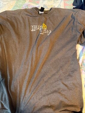 Hurley Men's Short-Sleeve Tee in Charcoal with Yellow Accent